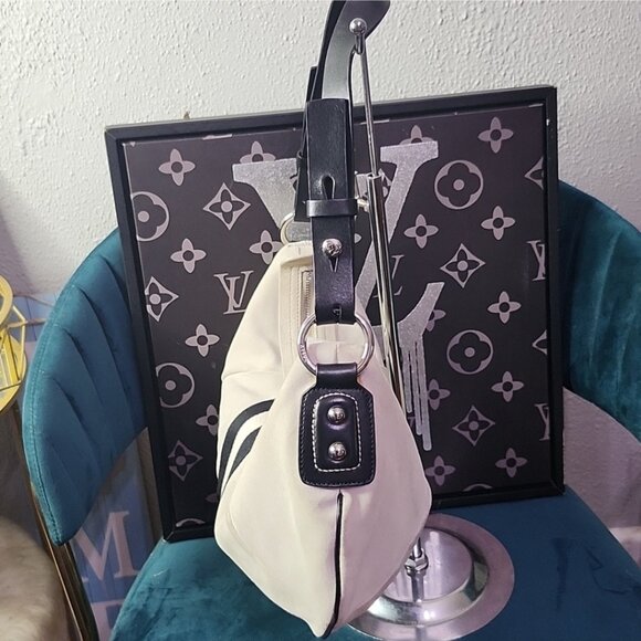 BALLY TWISP HOBO BAG LEATHER - Picture 2 of 9